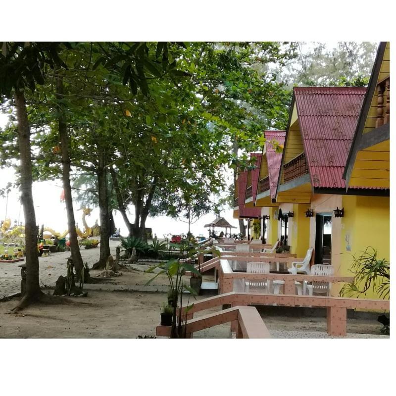Andaman Beach Resort Koh Jum Exterior foto